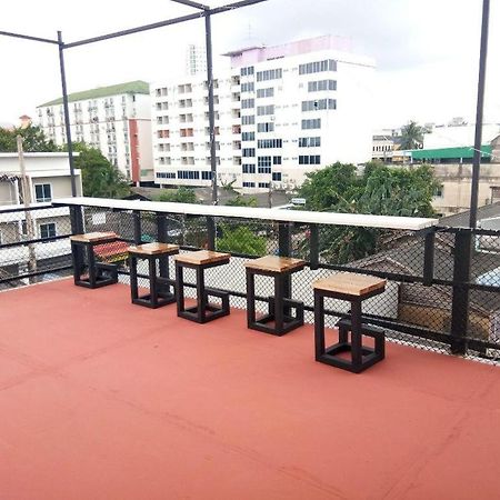 The 25 Hostel Hat Yai Exterior photo